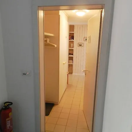 公寓 Suzanne Nr- 20 Appartement-fewo- Dusche Oder Bad- Wc 5-bettwohnung By Interhome 萨嫩